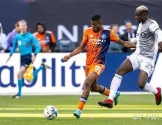 波鸿与法兰,克福赛事因,观众横幅遮,007球探体育首页,即时比分,比分直播,足球比分直播,007球探官网