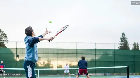 朱总艾伦同赴烧烤会，球迷点赞：情感真挚，朱总人气飙升